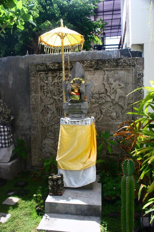 Grand Bimasena Hotel Legian  Exterior photo